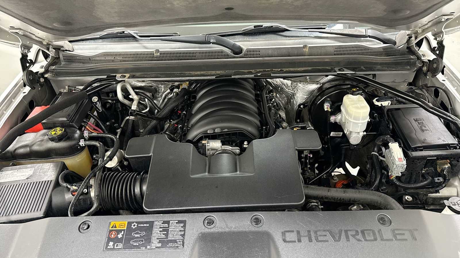 Thumbnail: 2015 Chevrolet Suburban - 31