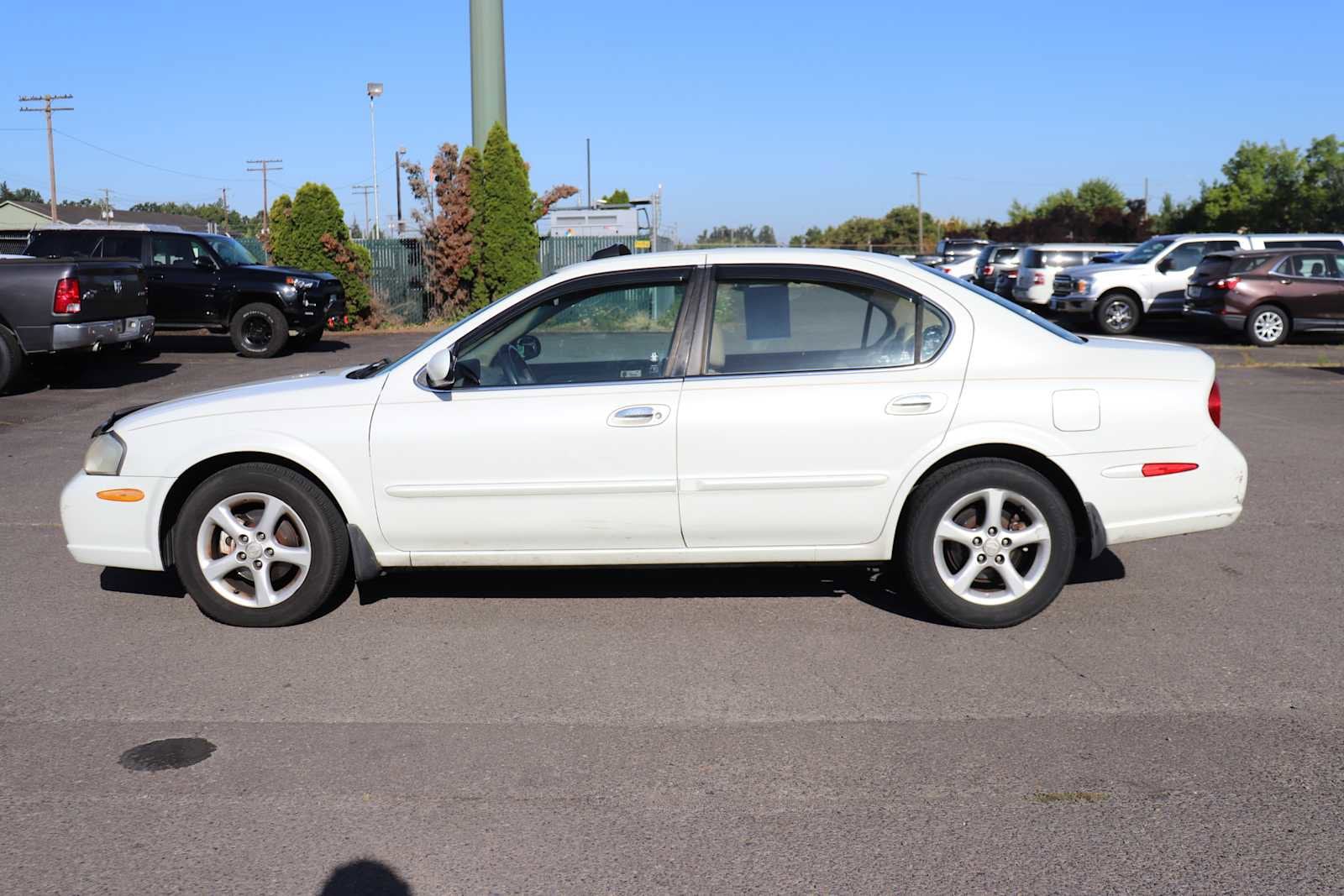 Thumbnail: 2000 Nissan Maxima - 8