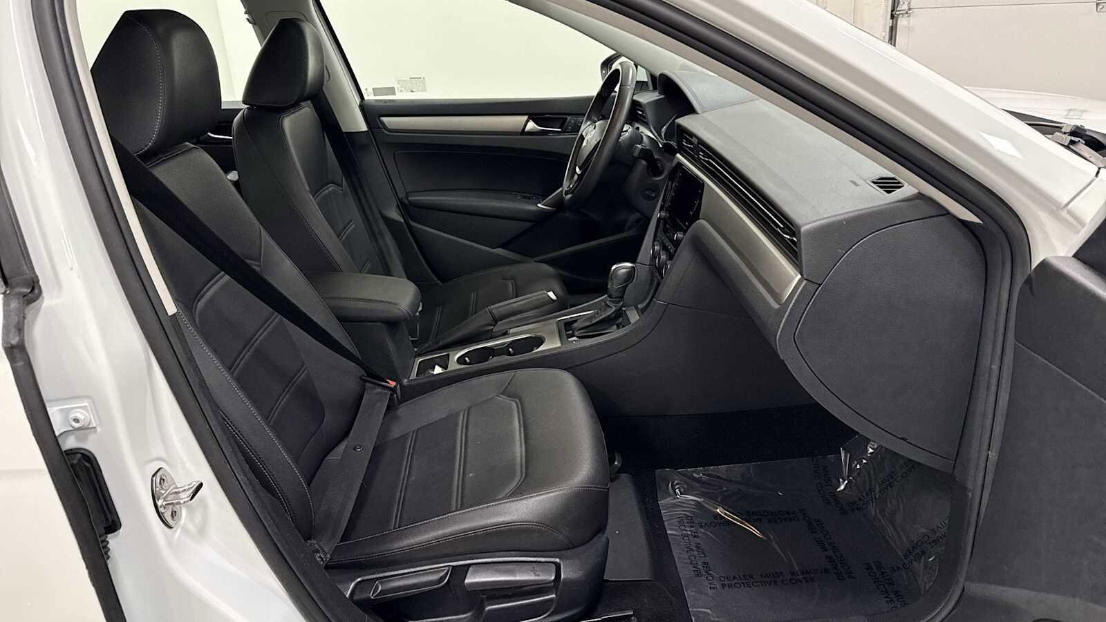 Thumbnail: 2021 Volkswagen Passat - 29