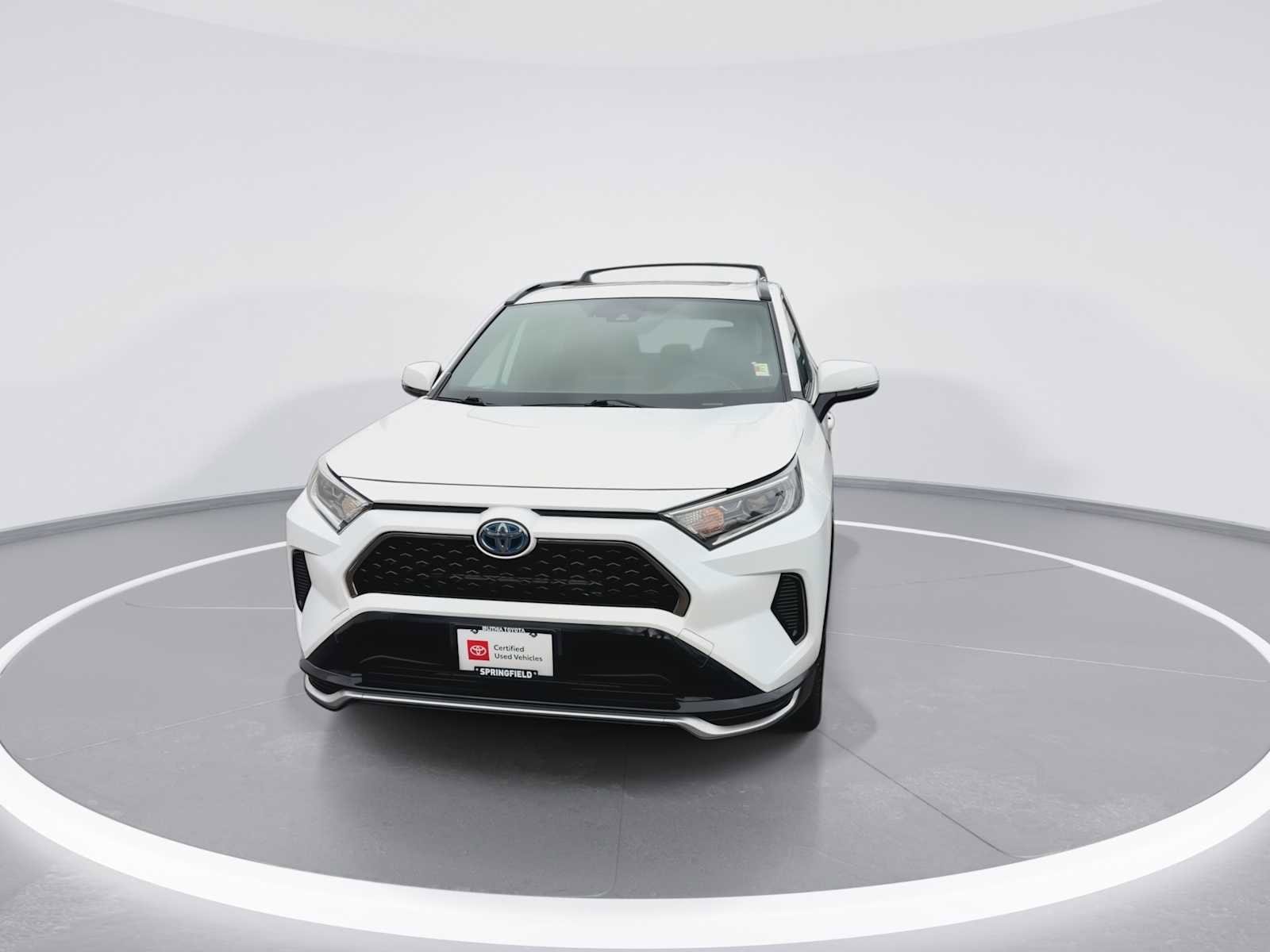Thumbnail: 2021 Toyota RAV4 - 3