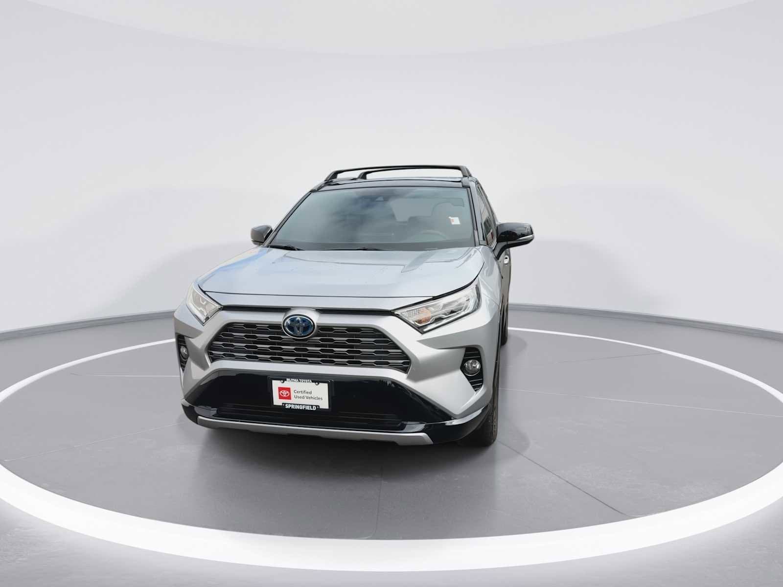 Thumbnail: 2019 Toyota RAV4 - 3