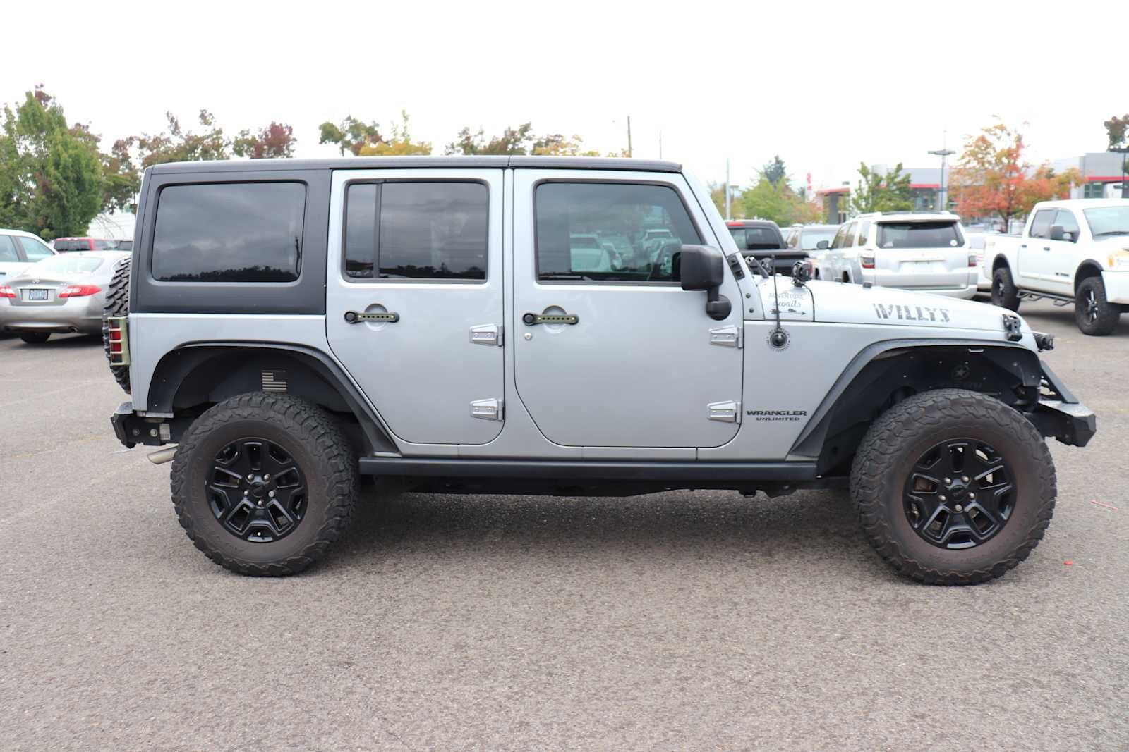 2017 Jeep Wrangler Unlimited Sport photo 4