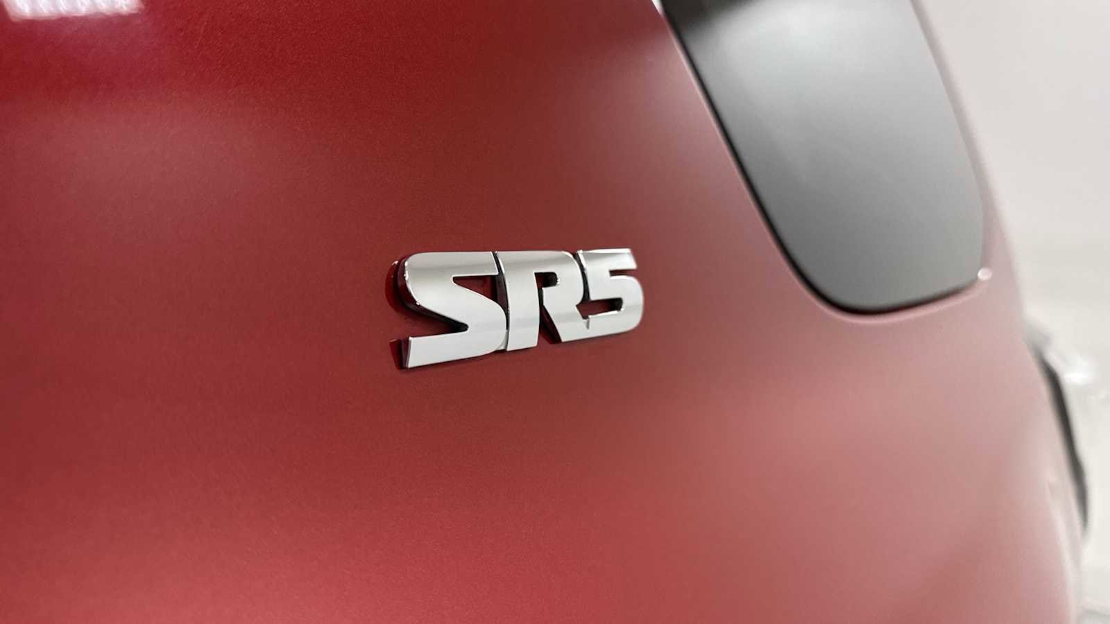 Thumbnail: 2022 Toyota 4Runner - 29