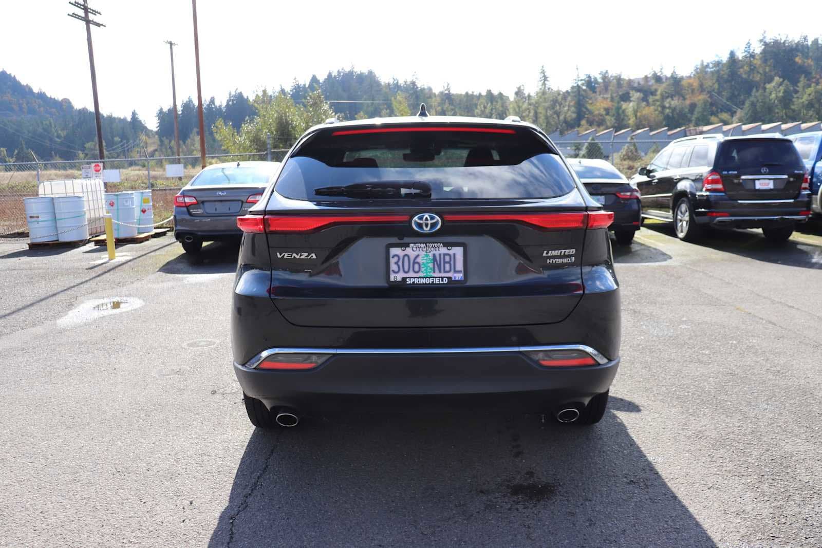 Thumbnail: 2021 Toyota Venza - 6