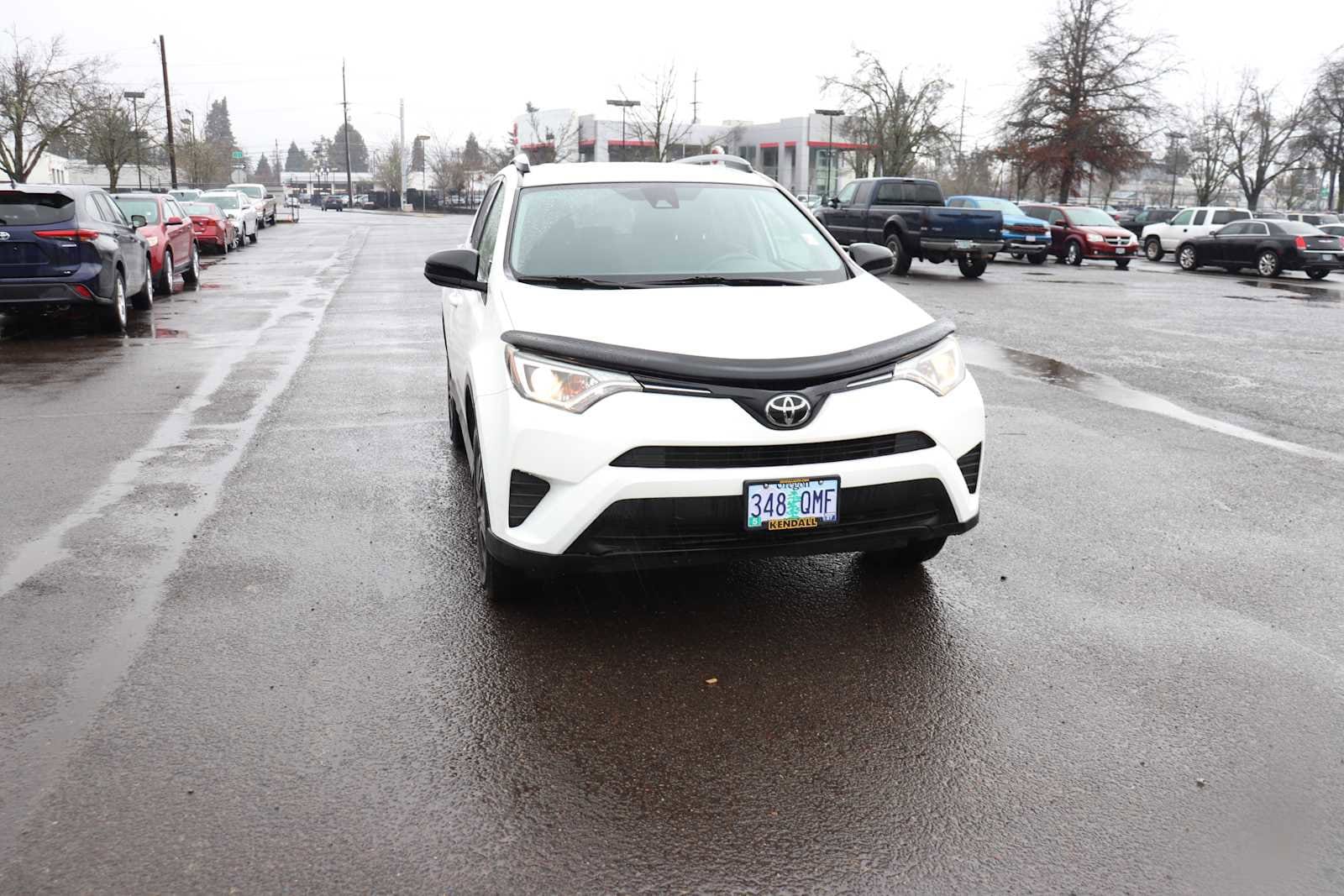 Thumbnail: 2017 Toyota RAV4 - 3