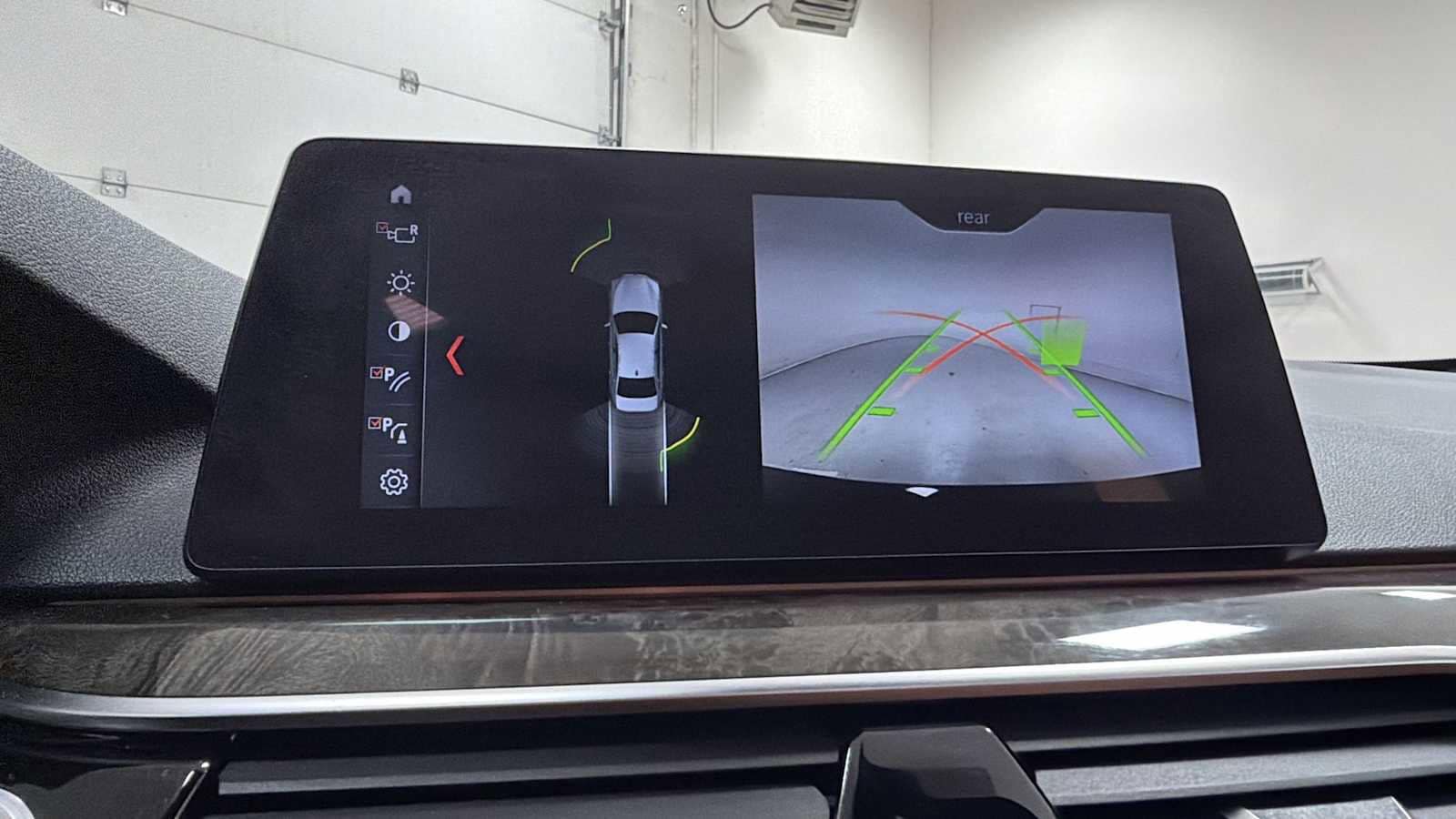 Thumbnail: 2018 BMW 5 Series - 19