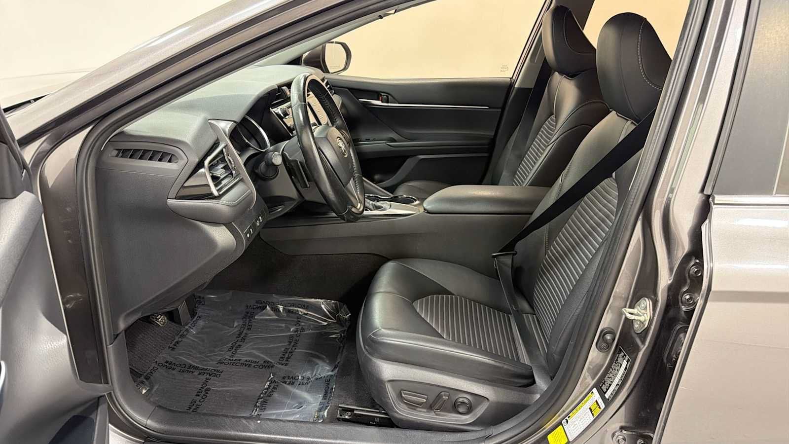 Thumbnail: 2019 Toyota Camry - 13