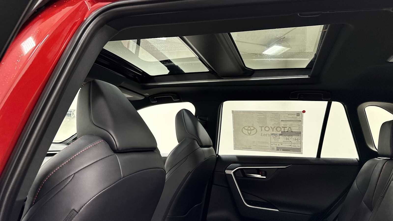 Thumbnail: 2025 Toyota RAV4 - 24