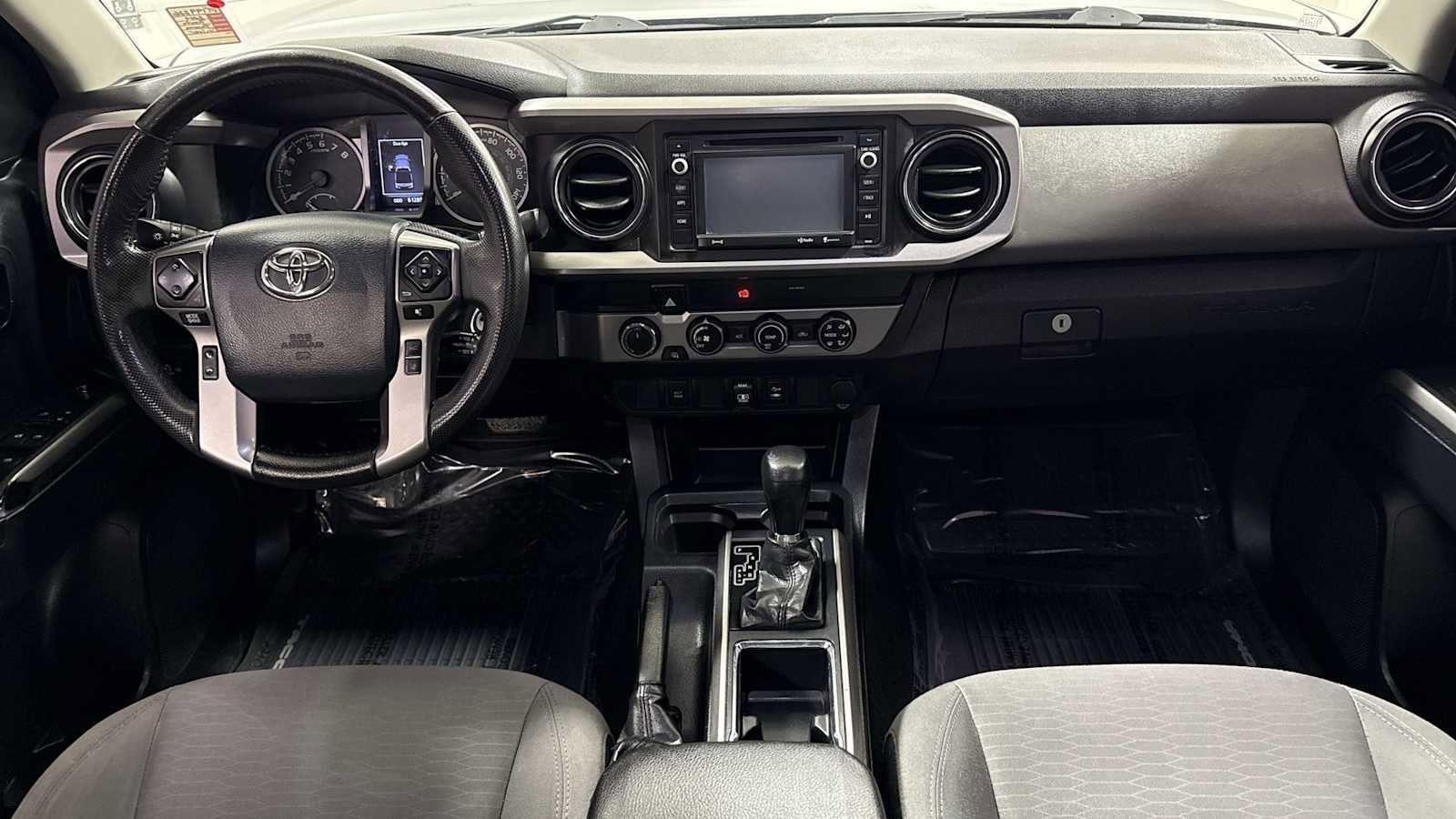 Thumbnail: 2019 Toyota Tacoma - 25