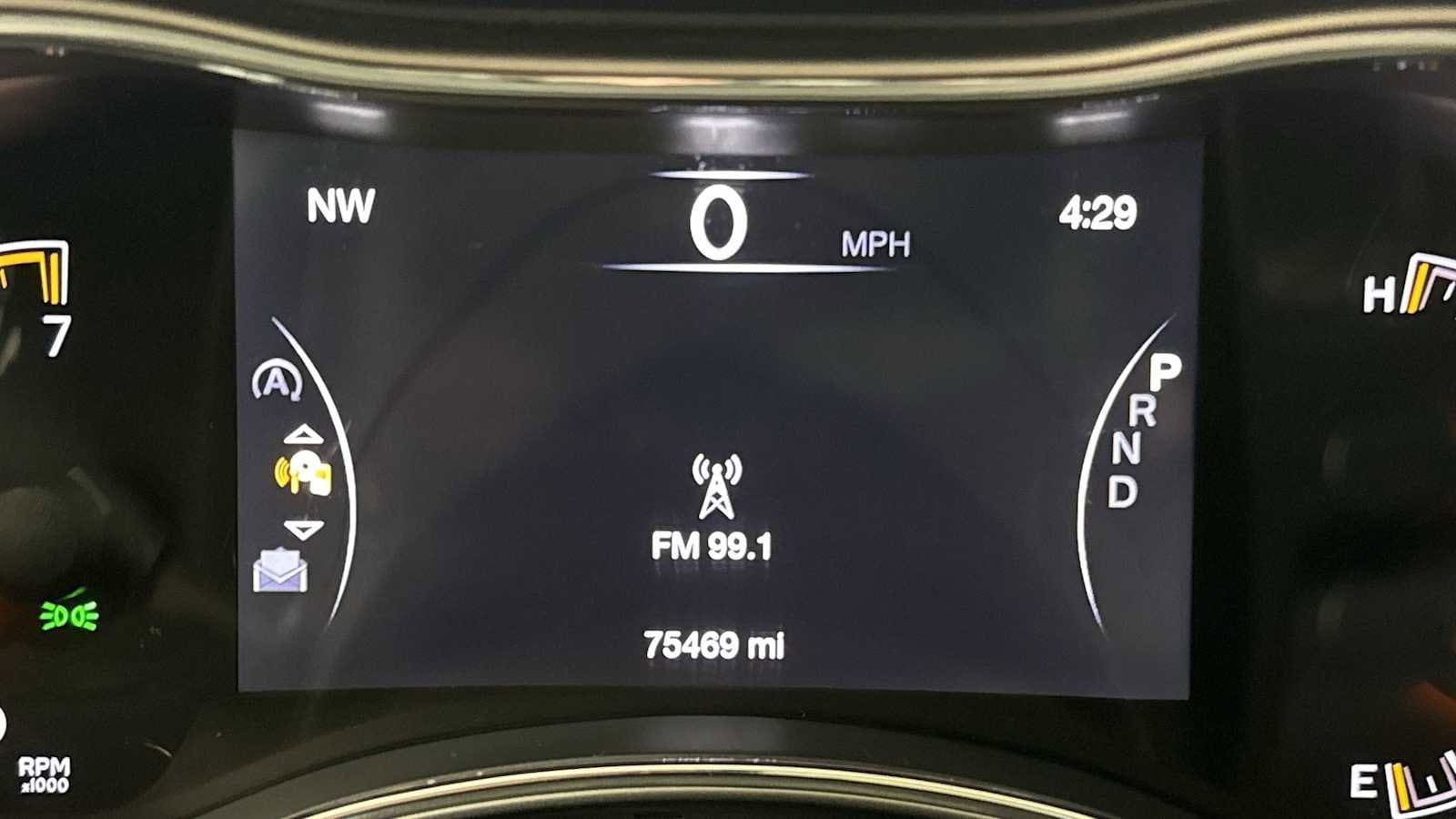 Thumbnail: 2018 Jeep Grand Cherokee - 17