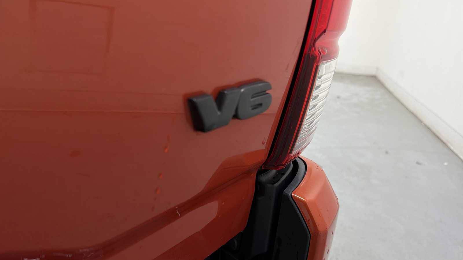 Thumbnail: 2018 Toyota Tacoma - 27