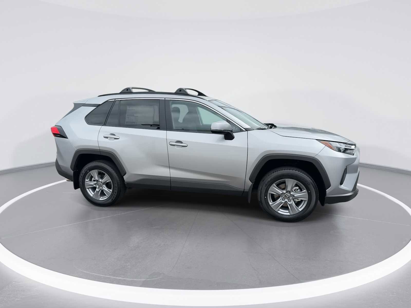 Thumbnail: 2025 Toyota RAV4 - 9