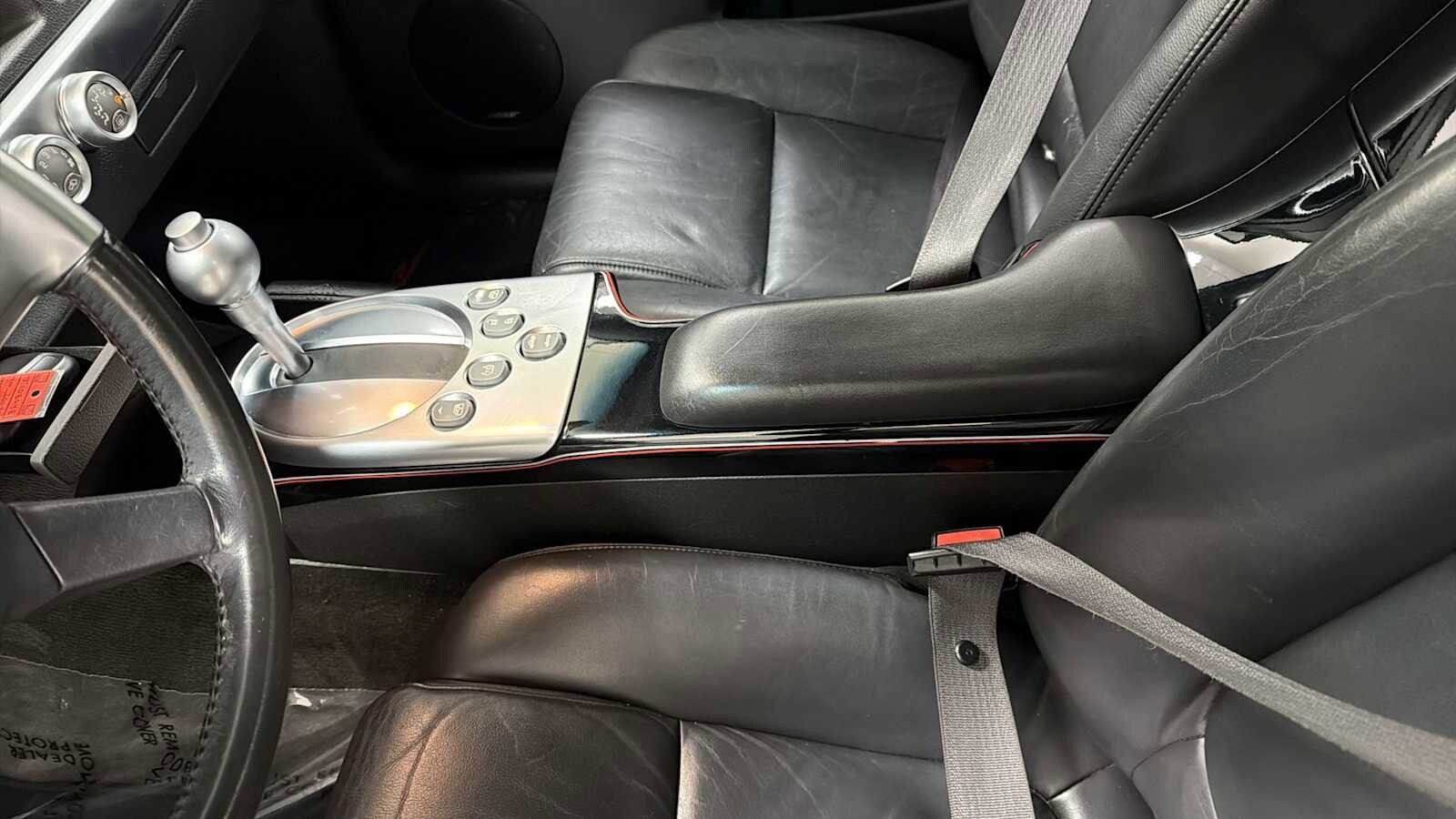 Thumbnail: 2004 Chevrolet SSR - 21