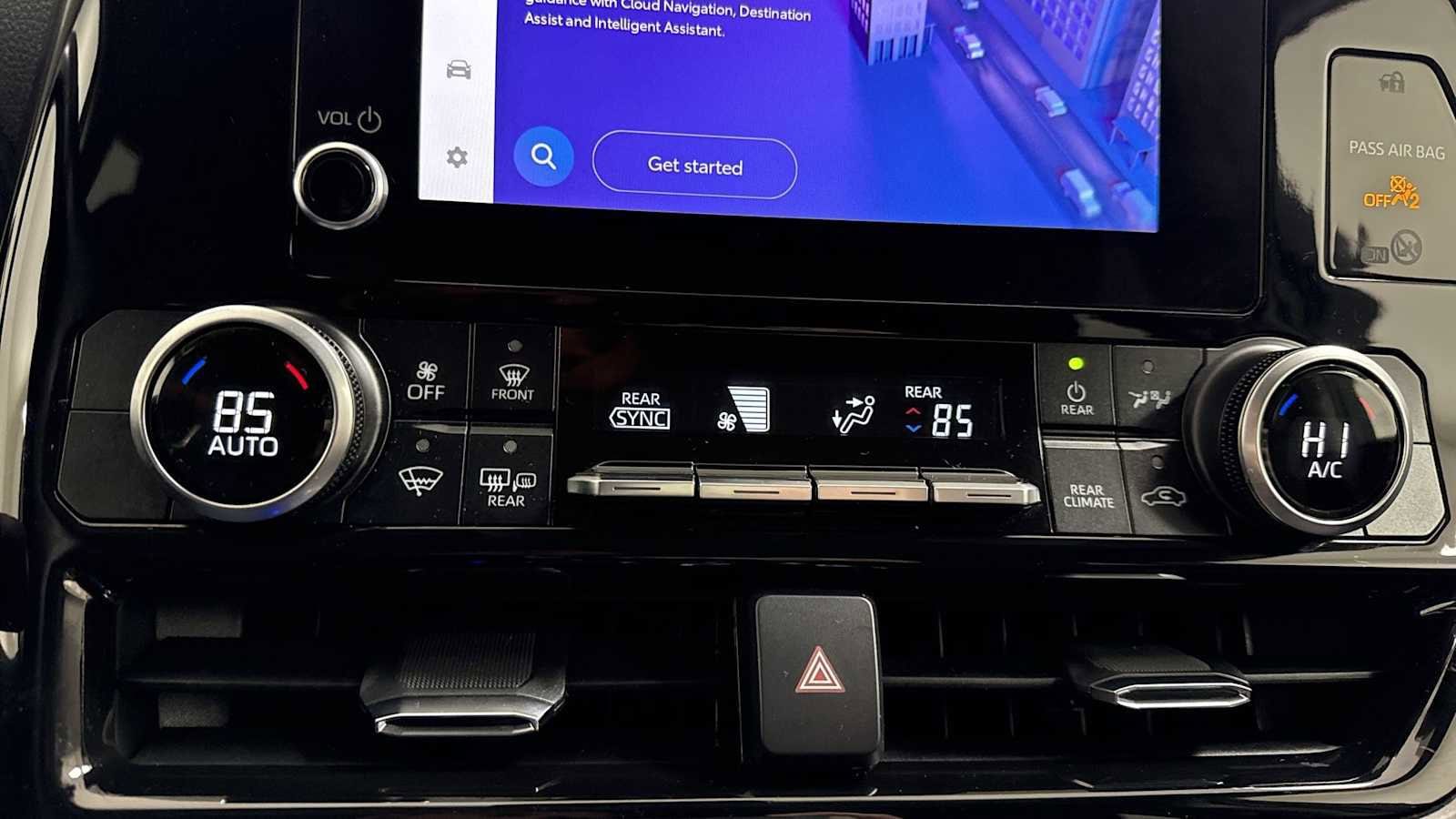 Thumbnail: 2023 Toyota Highlander - 21