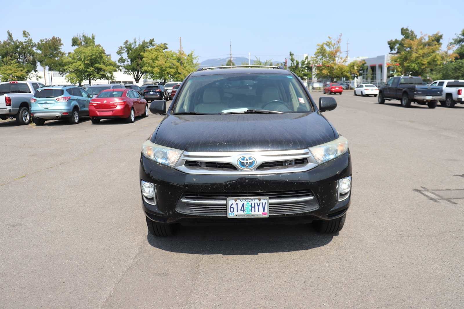 Thumbnail: 2011 Toyota Highlander - 2