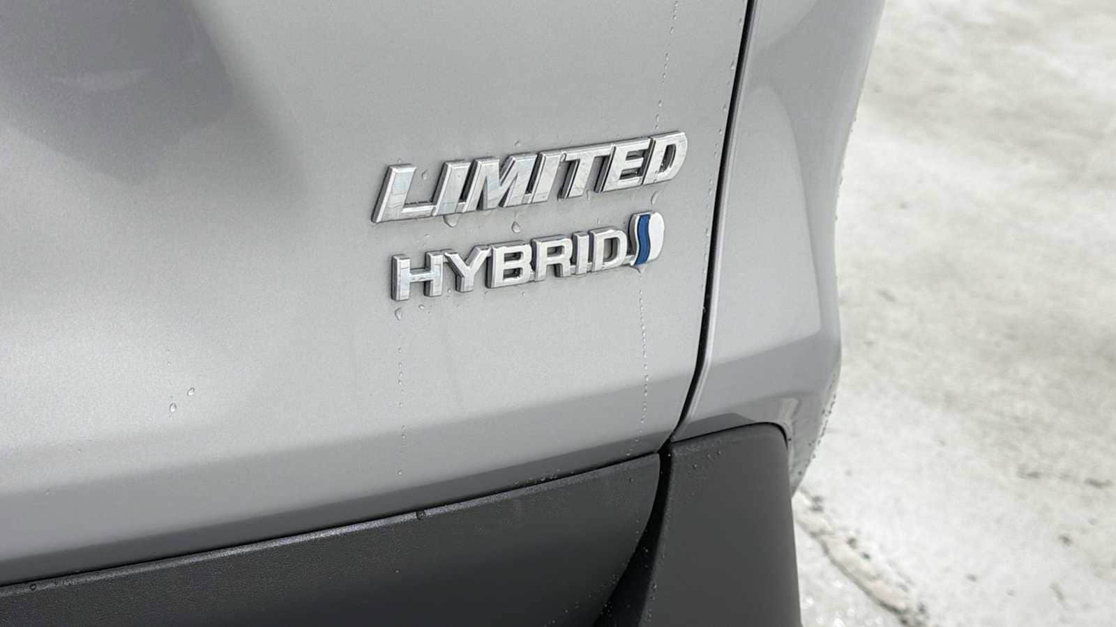 Thumbnail: 2021 Toyota RAV4 - 29
