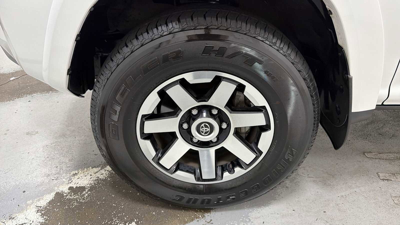 Thumbnail: 2023 Toyota 4Runner - 10