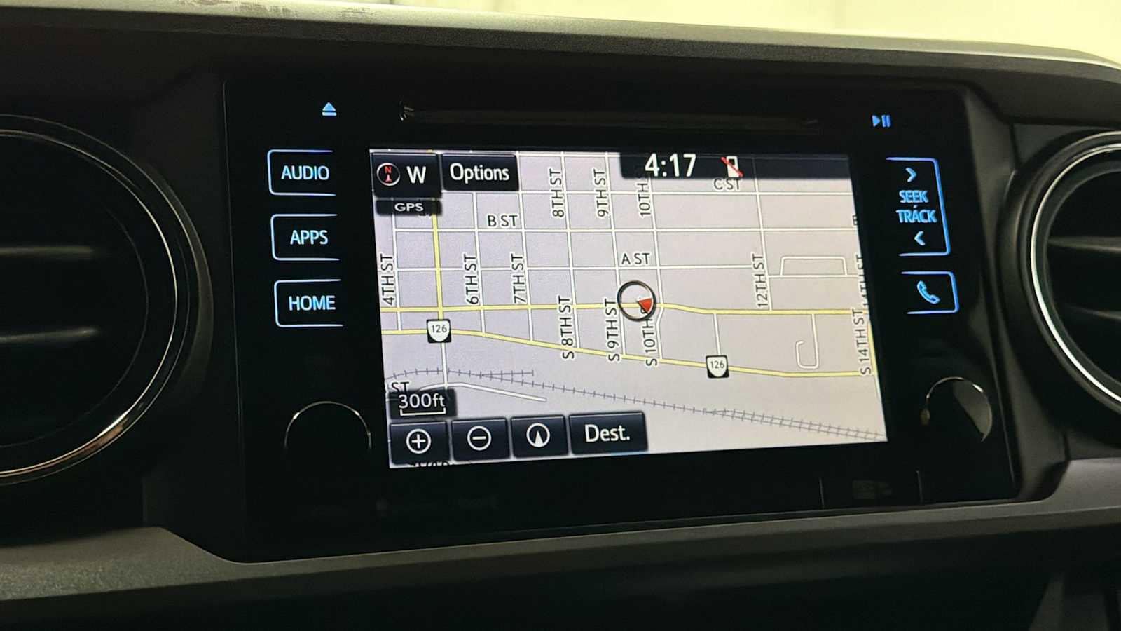 Thumbnail: 2018 Toyota Tacoma - 20