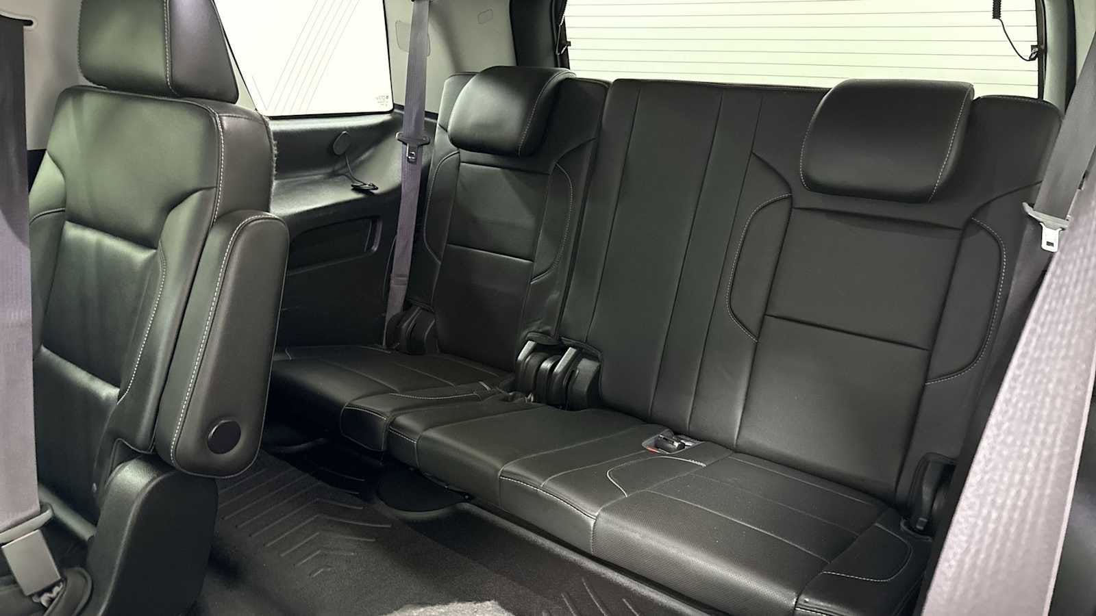 Thumbnail: 2015 Chevrolet Tahoe - 26