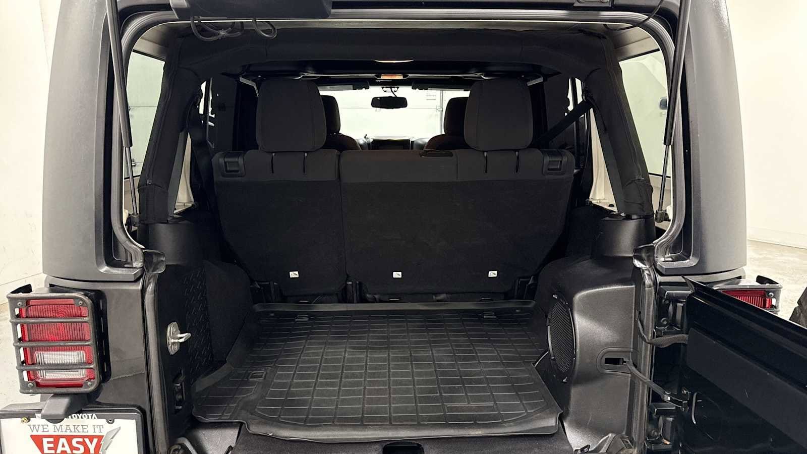 Thumbnail: 2013 Jeep Wrangler - 25