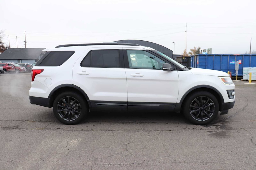 Used 2017 Ford Explorer XLT SUV