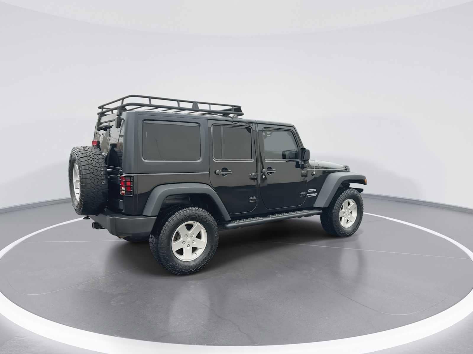 Thumbnail: 2013 Jeep Wrangler - 8
