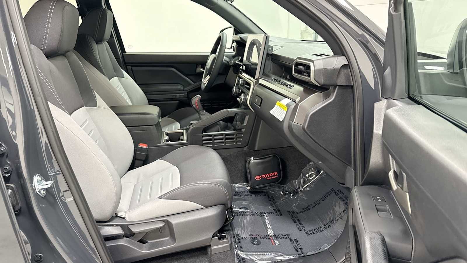 2025 Toyota Tacoma TRD Off-Road 29