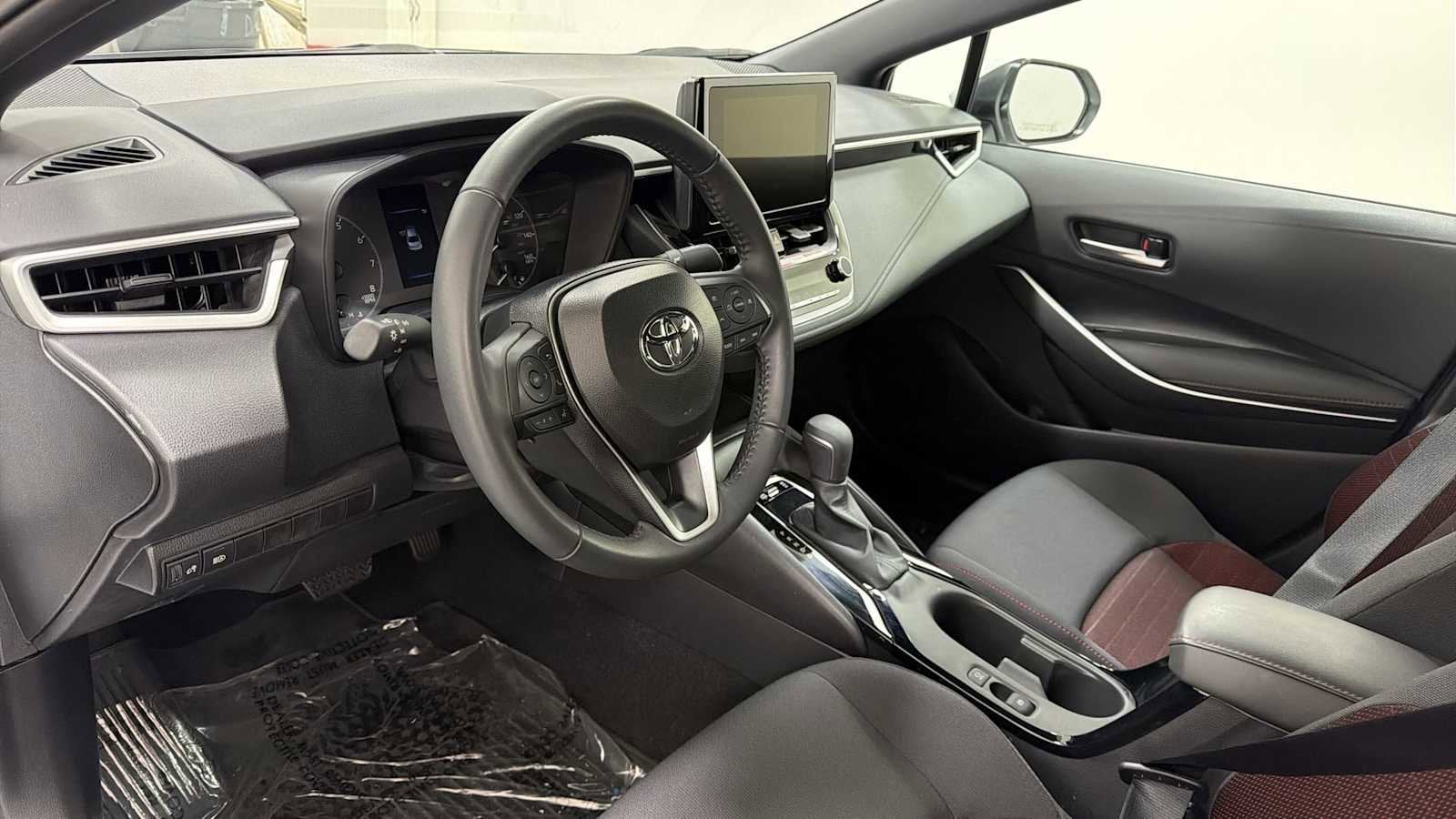 Thumbnail: 2025 Toyota Corolla - 12