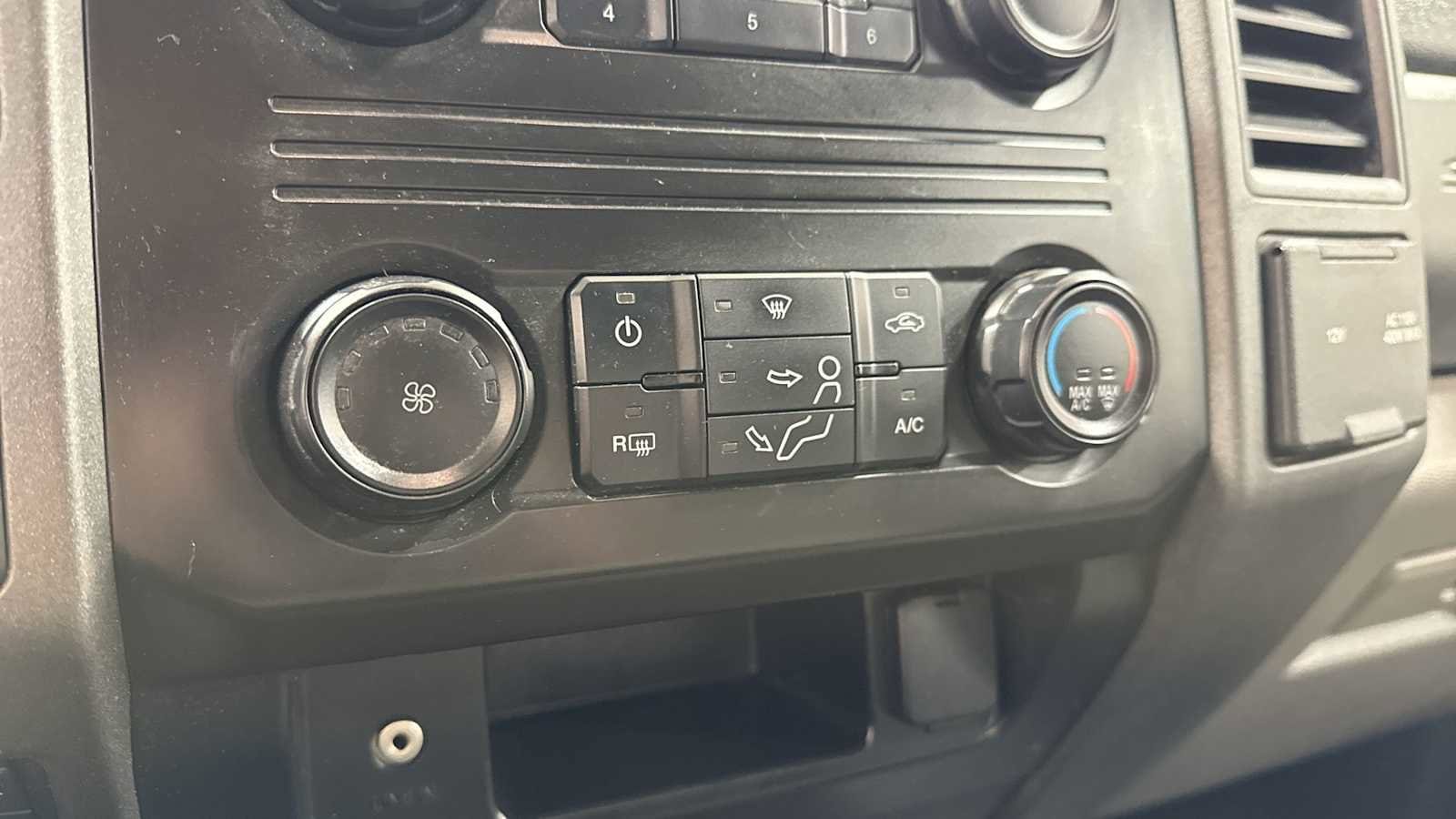 Thumbnail: 2017 Ford F-250 - 20