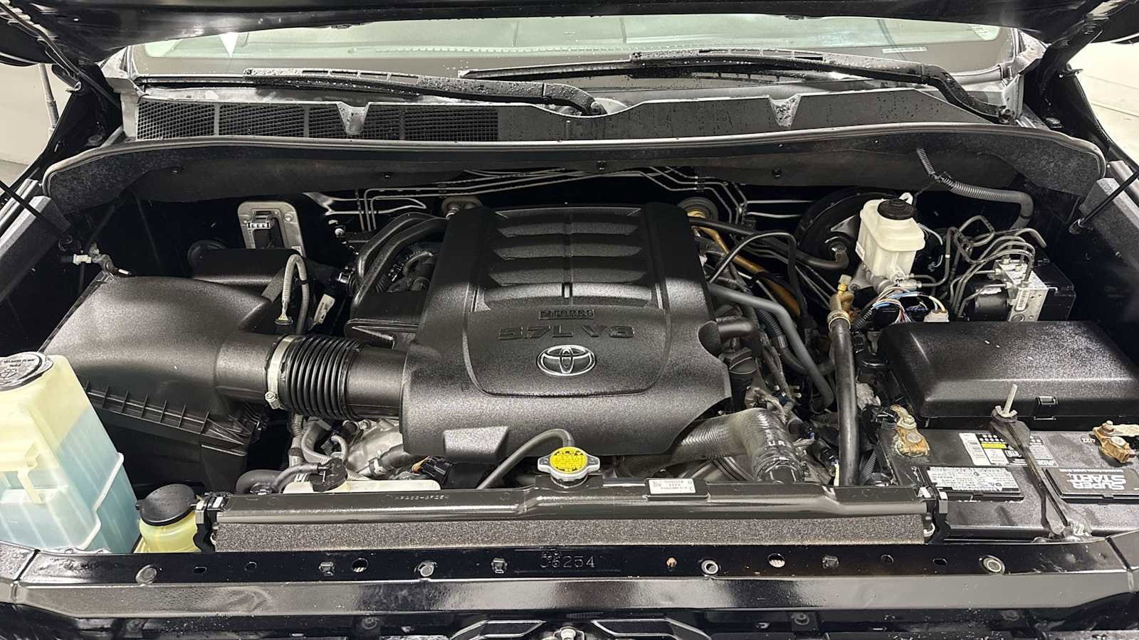 Thumbnail: 2017 Toyota Tundra - 30