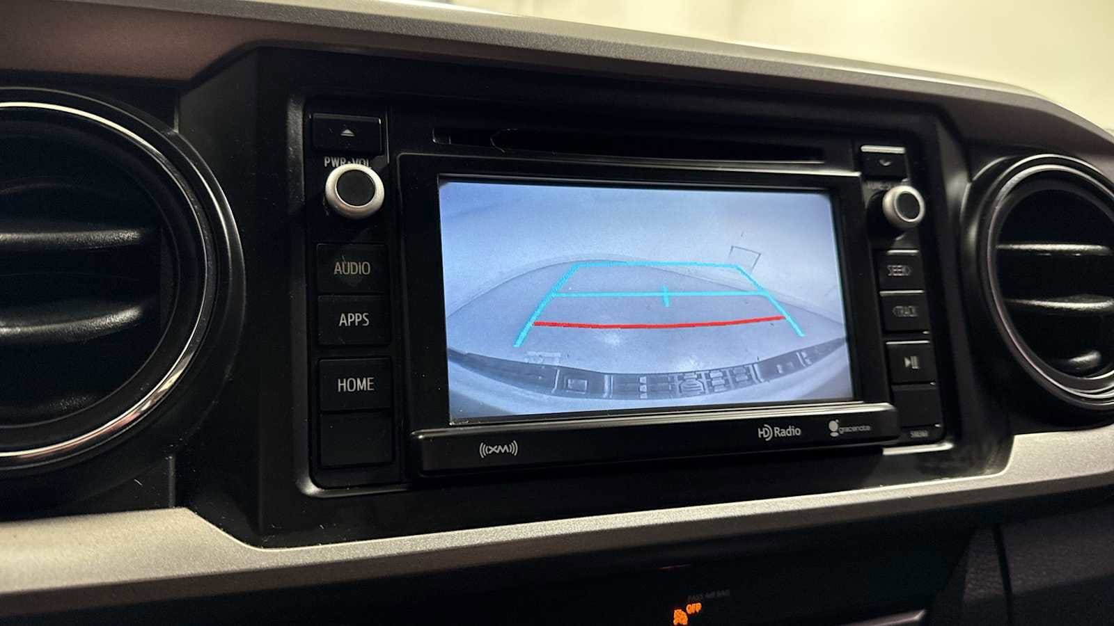 Thumbnail: 2019 Toyota Tacoma - 19