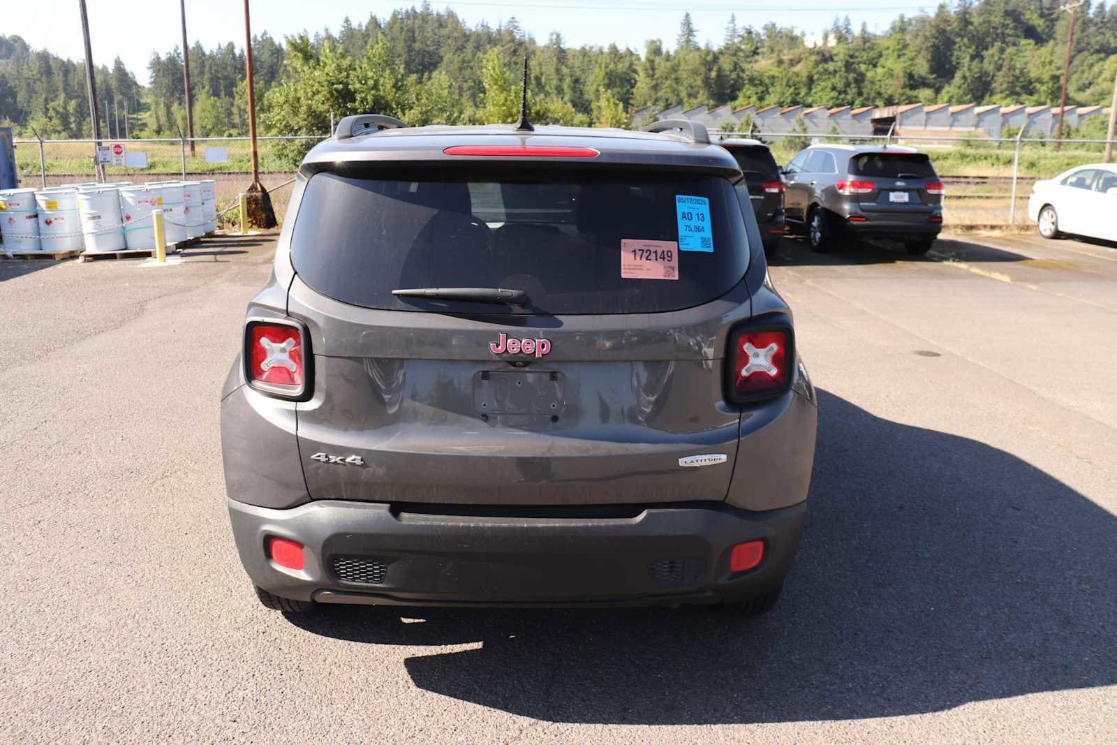 Thumbnail: 2017 Jeep Renegade - 6