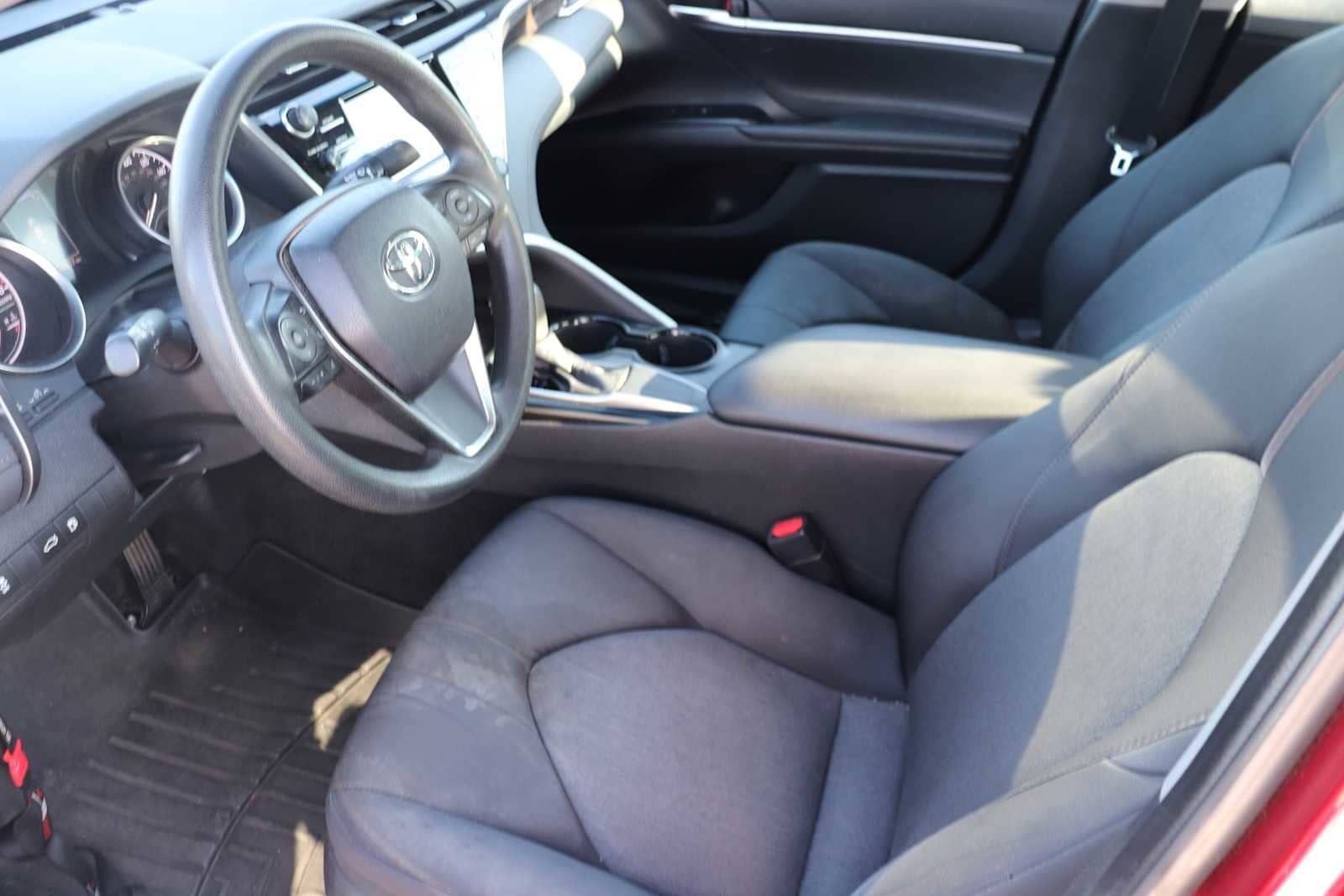 Thumbnail: 2018 Toyota Camry - 10