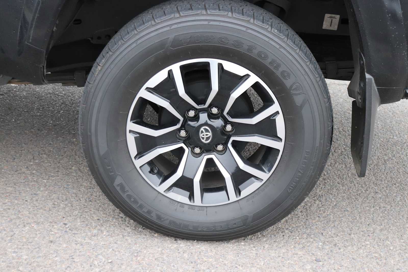 Thumbnail: 2021 Toyota Tacoma - 9