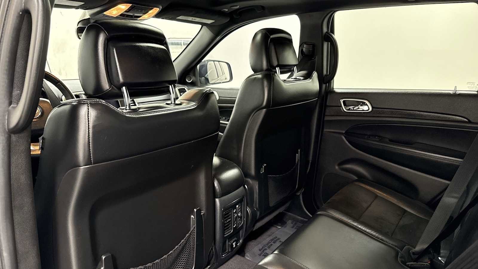 Thumbnail: 2018 Jeep Grand Cherokee - 26