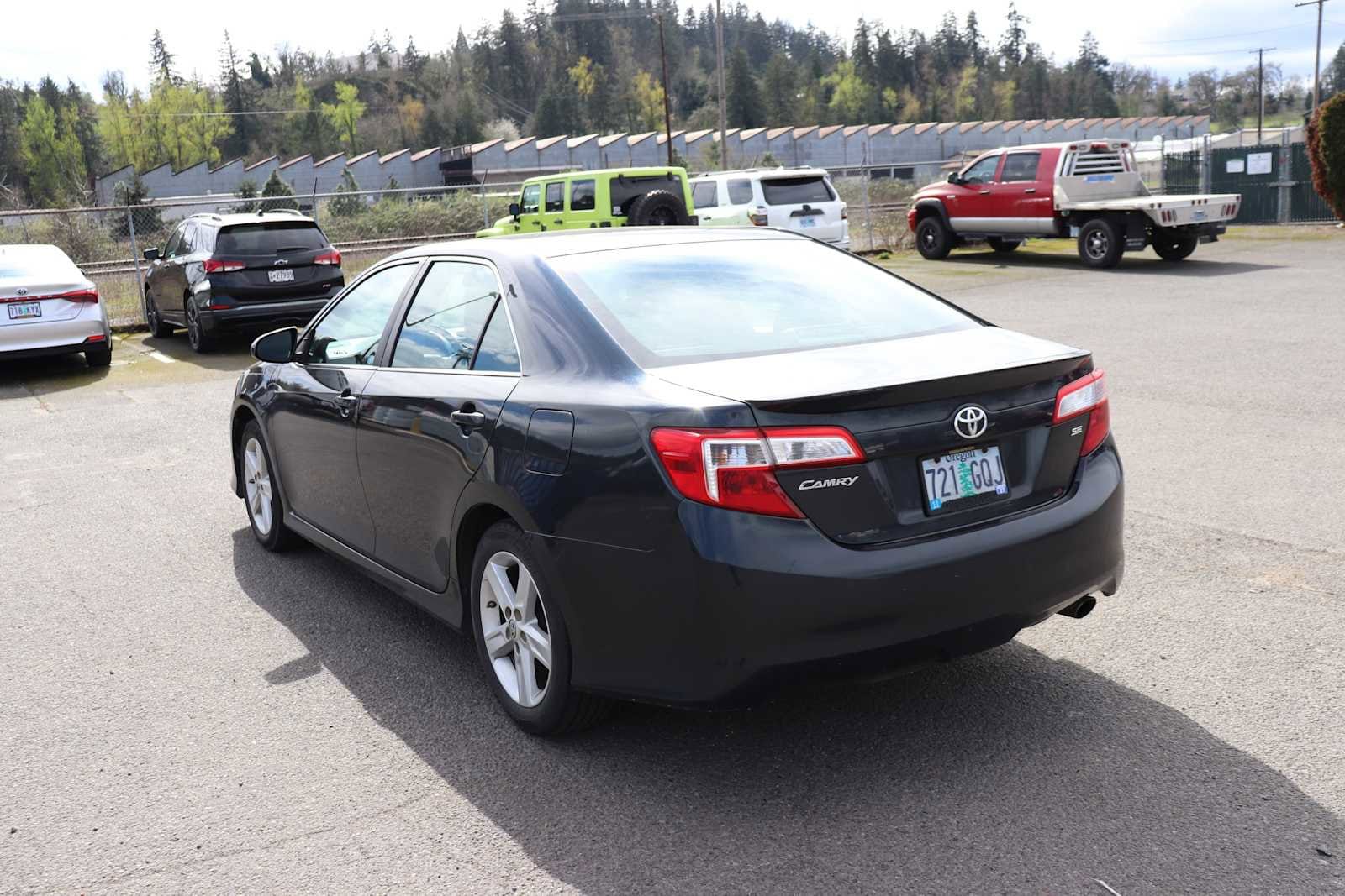 Thumbnail: 2014 Toyota Camry - 7