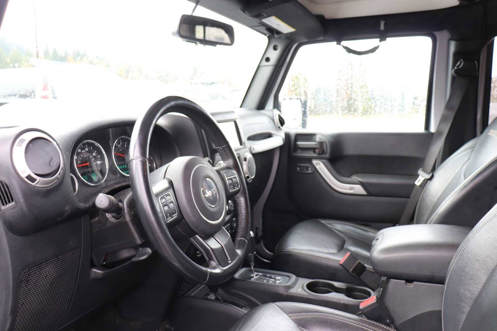 Thumbnail: 2016 Jeep Wrangler - 10