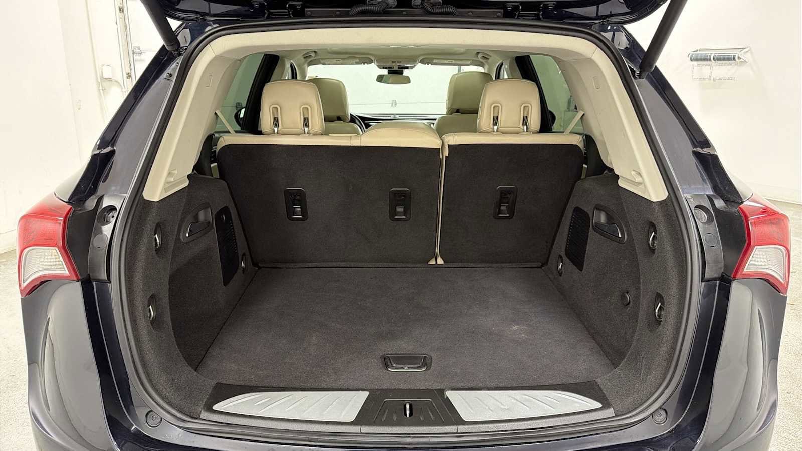 Thumbnail: 2020 Buick Envision - 28