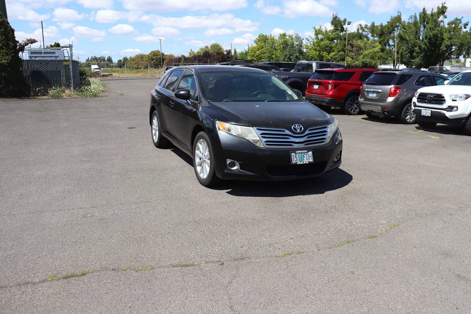 Thumbnail: 2011 Toyota Venza - 3
