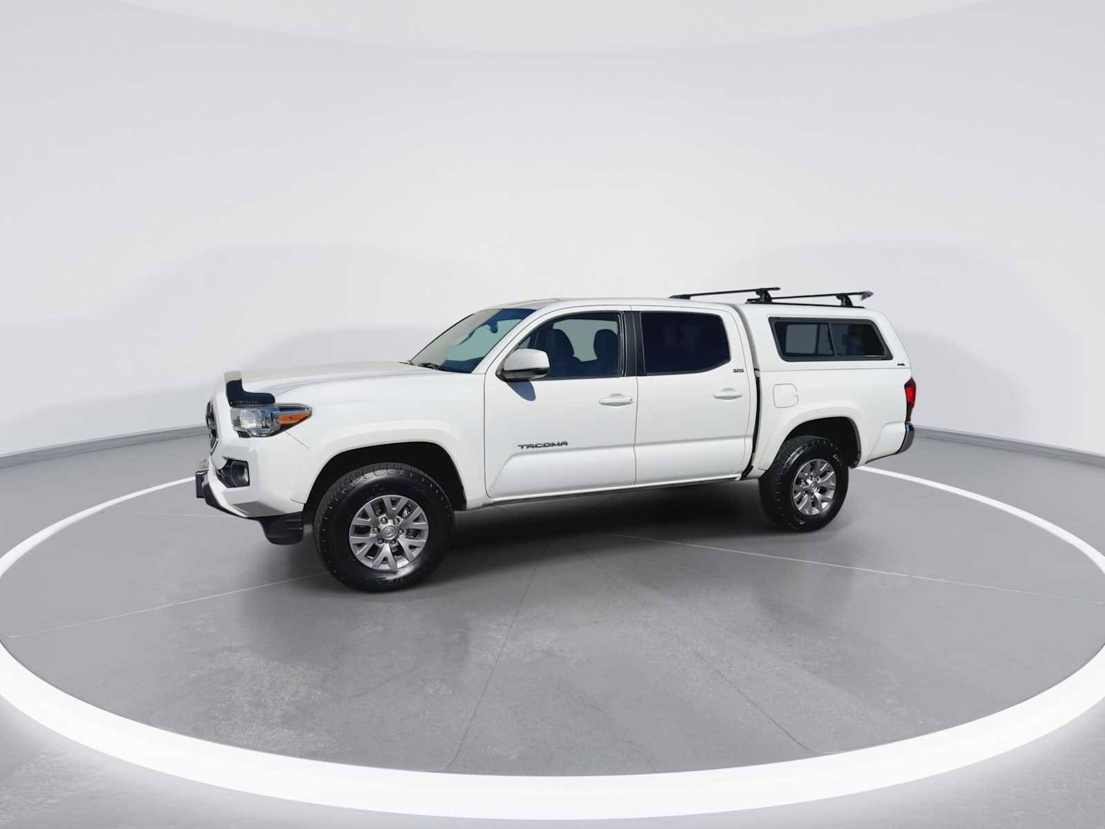 Thumbnail: 2018 Toyota Tacoma - 4