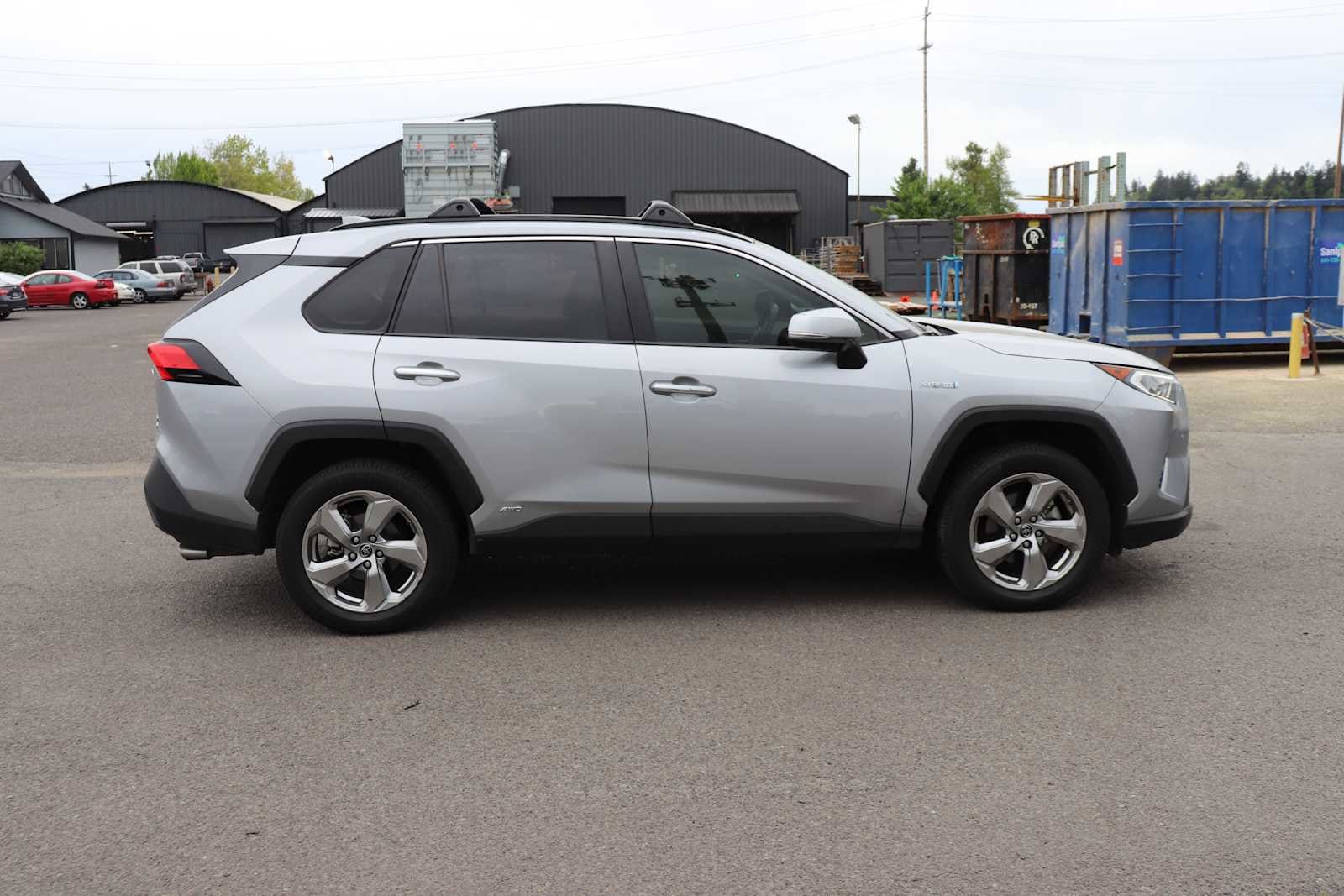 Thumbnail: 2019 Toyota RAV4 - 4