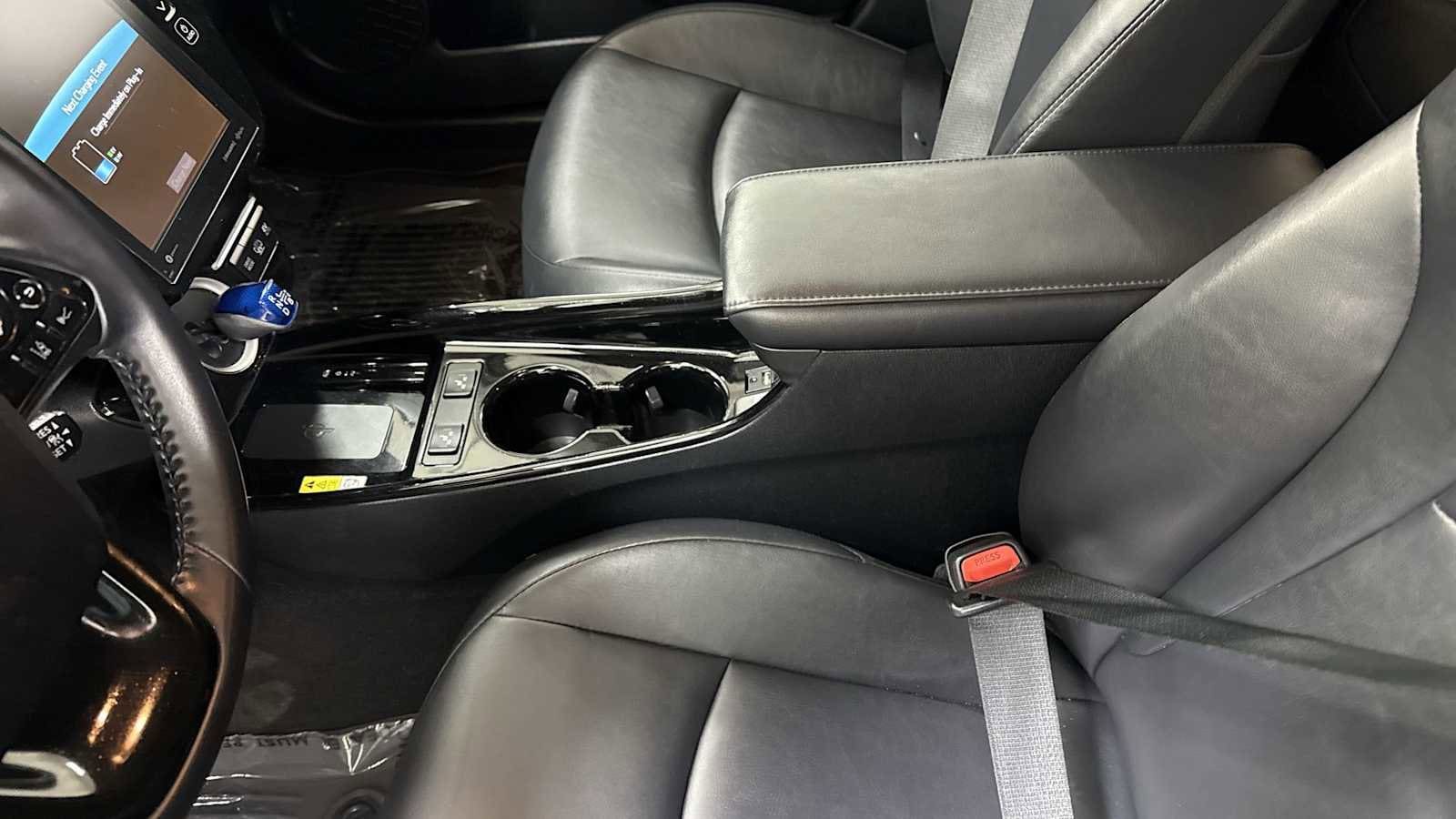 Thumbnail: 2021 Toyota Prius Prime - 23