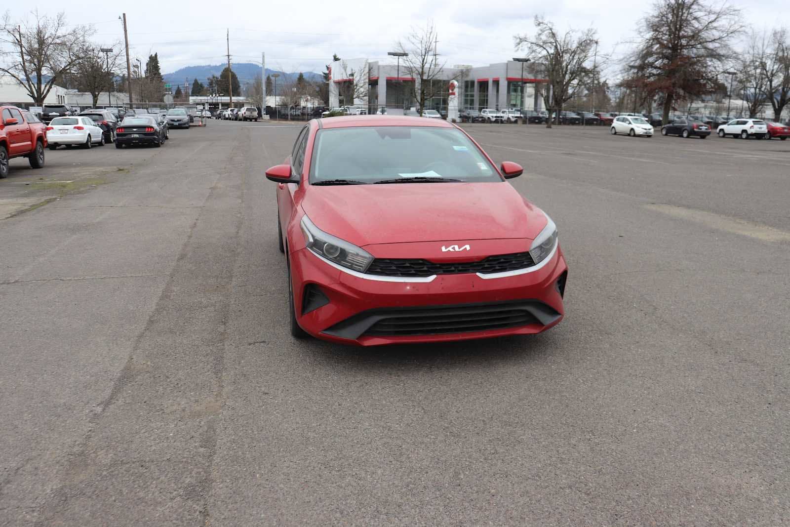 Thumbnail: 2022 Kia Forte - 3