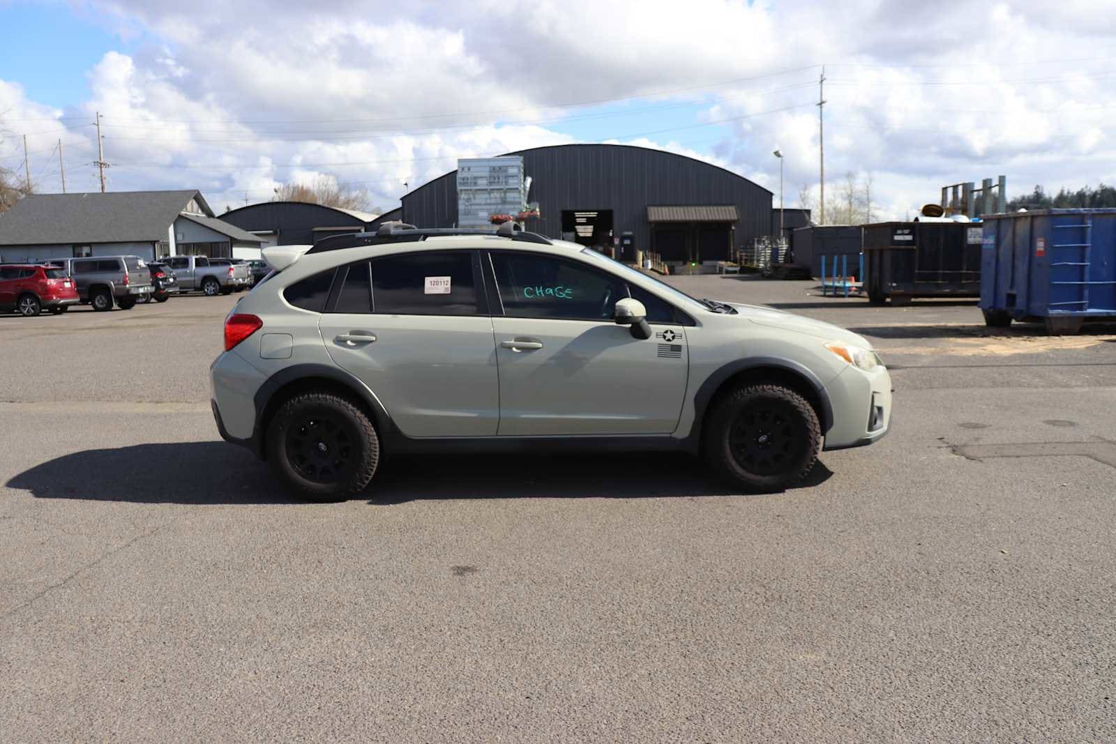 Thumbnail: 2017 Subaru Crosstrek - 4