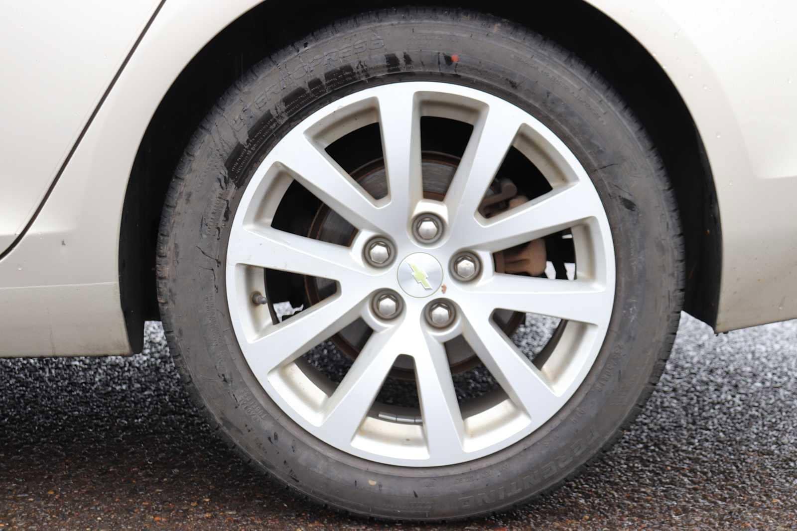 Thumbnail: 2013 Chevrolet Malibu - 9