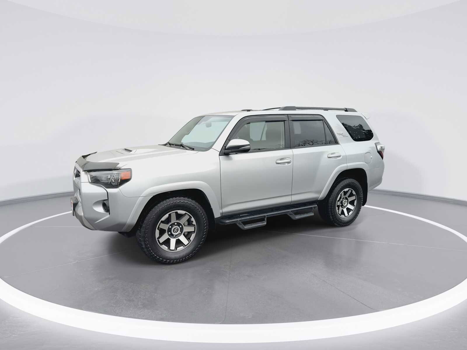 Thumbnail: 2022 Toyota 4Runner - 4