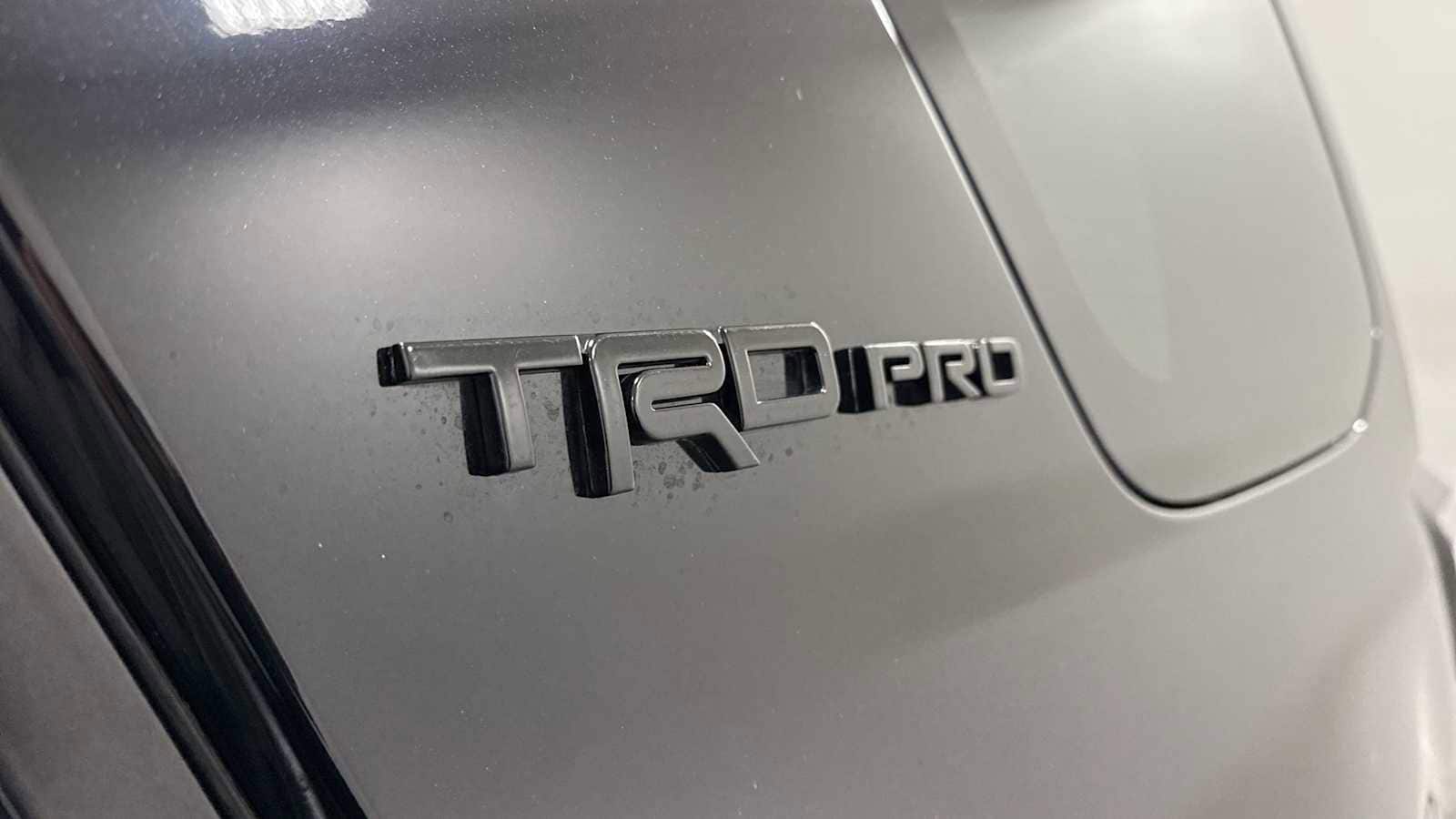 Thumbnail: 2018 Toyota 4Runner - 28