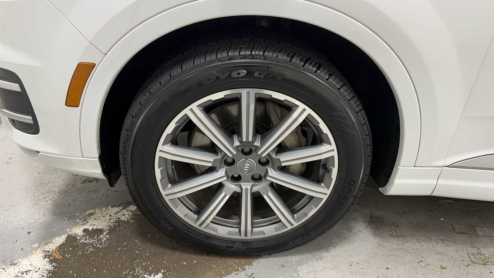 Thumbnail: 2019 Audi Q7 - 10