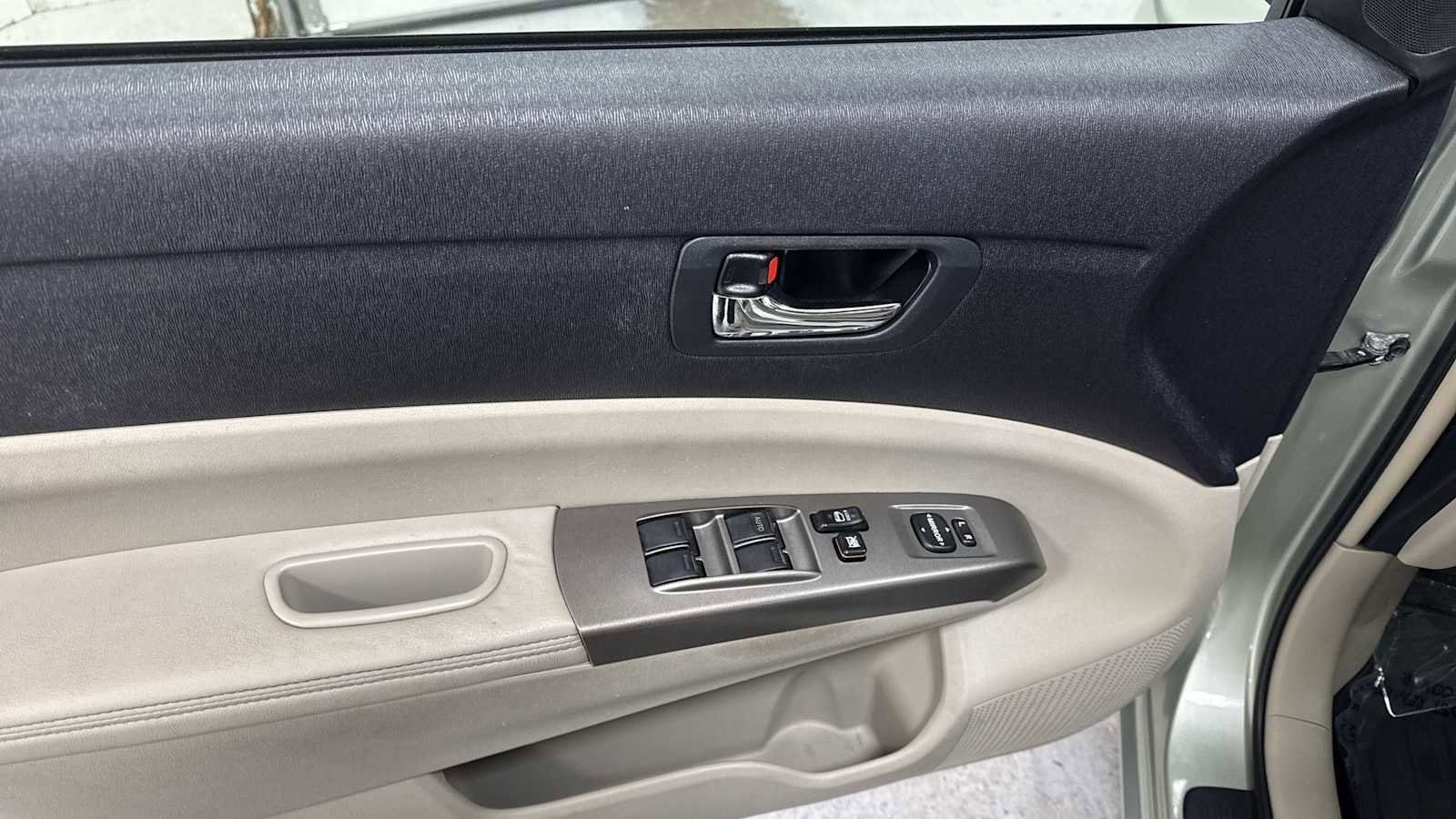 Thumbnail: 2008 Toyota Prius - 15