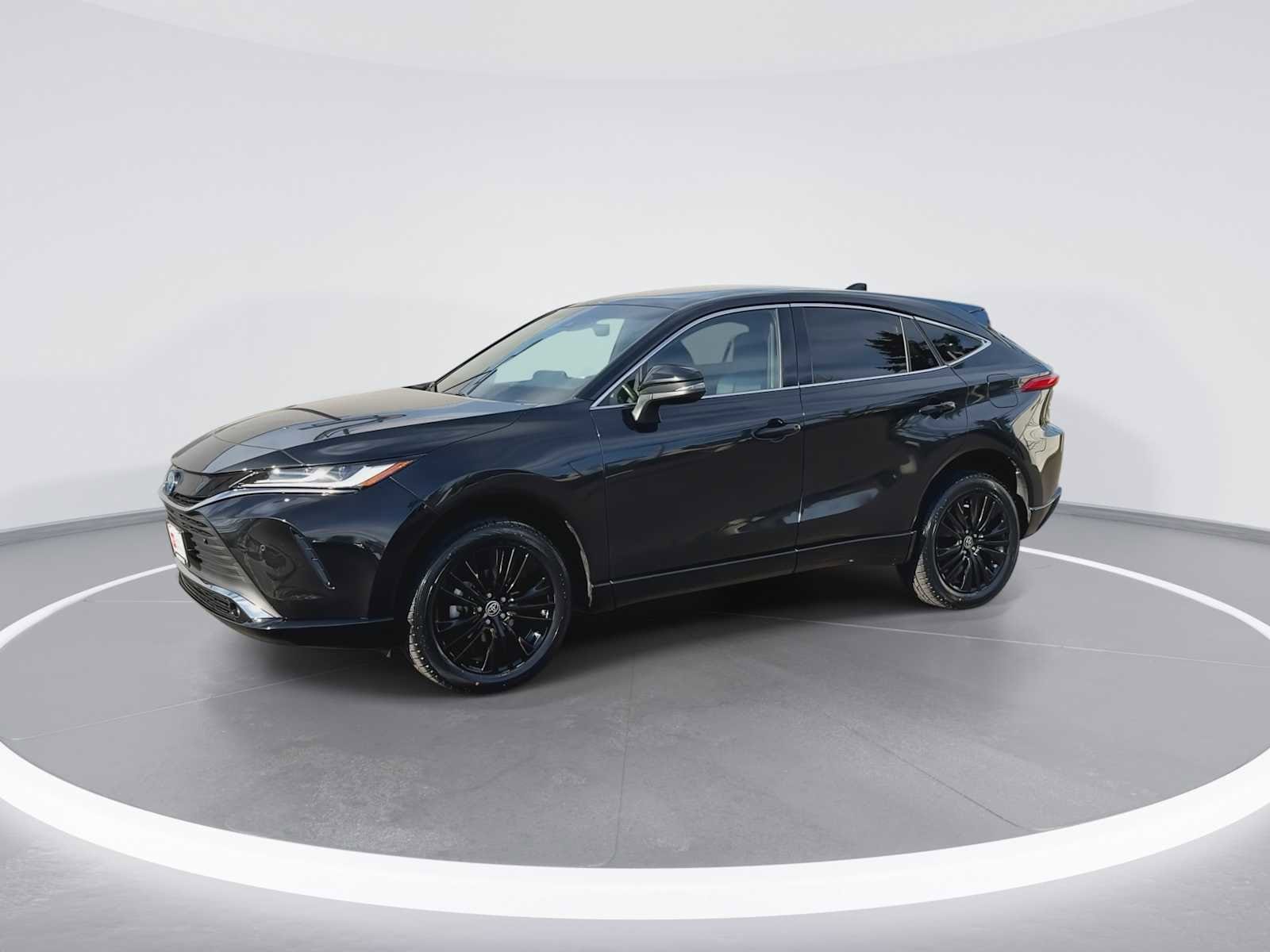 Thumbnail: 2023 Toyota Venza - 4